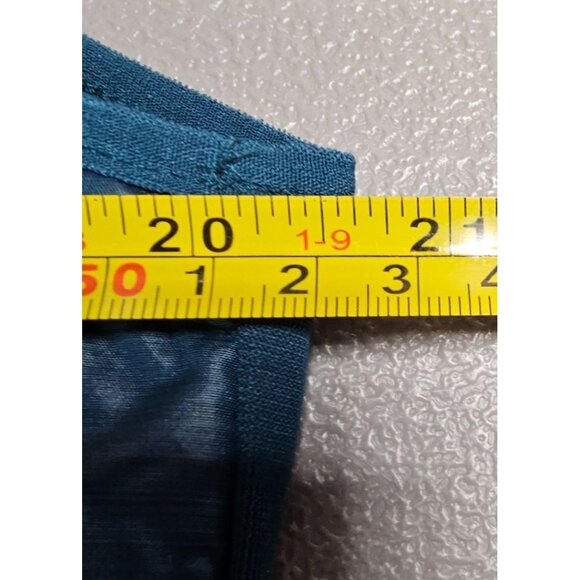 Nike Womens L Aerolayer Thermore Lightweight Repel Vest - Picture 7 of 12